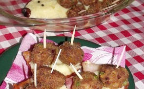 Zöldborsós fasírt krumplipürével