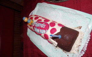 Túrórudi torta