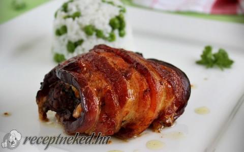 Májjal töltött csirkecomb baconbe tekerve