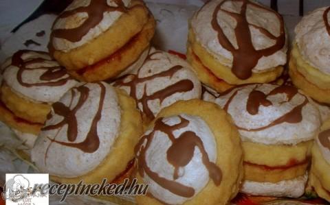 Marcipános, kókuszhabos linzer