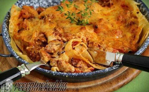 Kolbászos-gombás lasagne