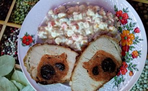 Töltött karaj sertéshálóban
