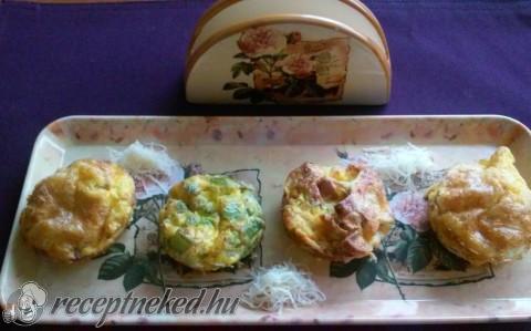 Rántottás muffin