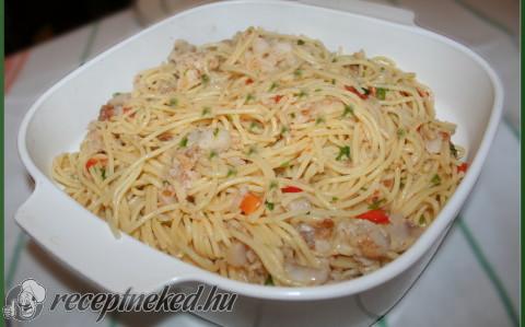Tengeri halas spagetti