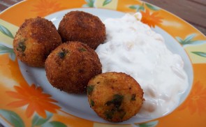 Sajtos krumpligolyók