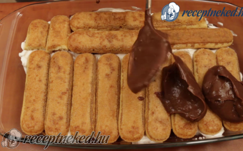 Csokis rakott babapiskóta