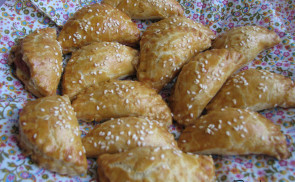 Pástétomos félholdak