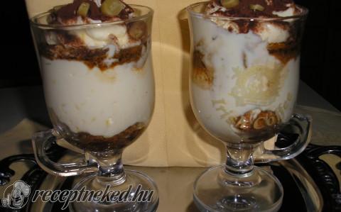 Poharas tiramisu amarettivel