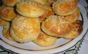 Pofonegyszerű túrós pogácsa