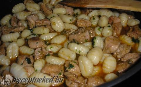 Borjúragu gnoccival