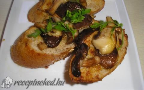 Bruschetta shiitake gombával