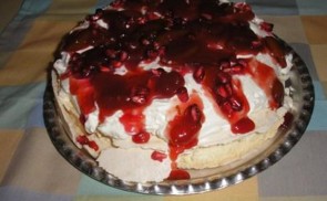Gránátalmás Pavlova torta