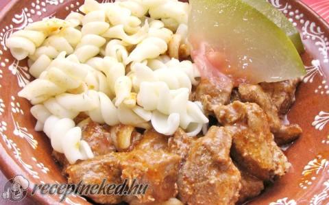 Csülökpörkölt