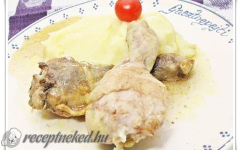 Csirkecombok curry fűszerkeverékkel