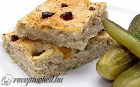Focaccia napon szárított paradicsommal