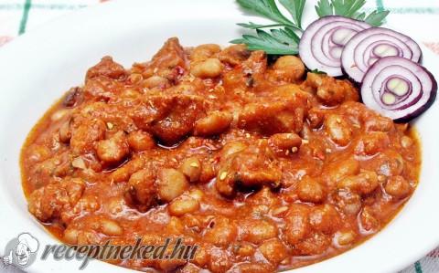 Paradicsomos bab egytál – picadillo