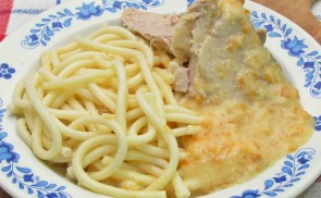Főtt sertésszelet vadas mártással