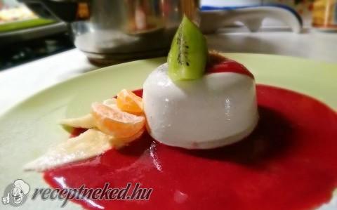 Málnaöntetes panna cotta