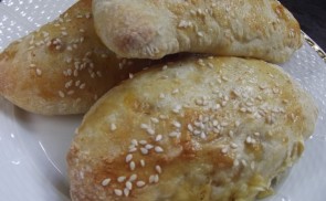 Sütőben sült töltött lángos