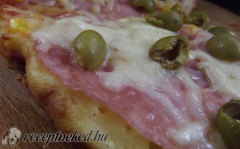 Pizza a serpenyőből