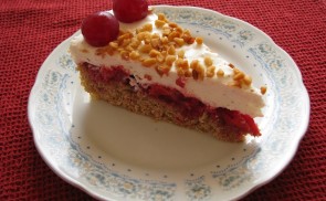 Mascarponés meggytorta