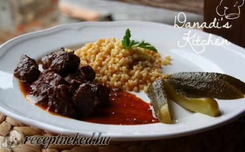 Vörösboros marhapörkölt