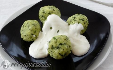 Medvehagymás túrógombóc