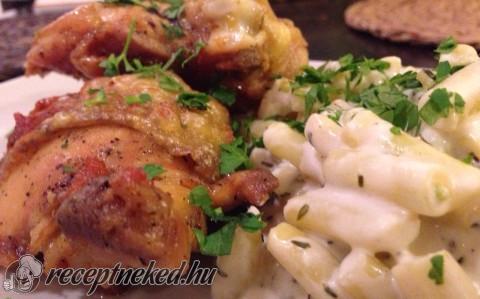 Kakukkfüves vajbab sült csirkecombbal