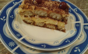 Meggyes tiramisu