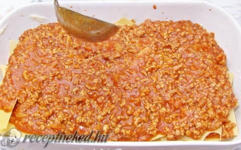 Bolognai rakott csusza