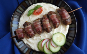 Baconbe tekert csirkemáj nyárs