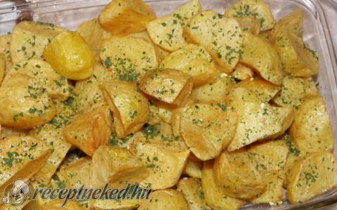 Fűszeres steak burgonya