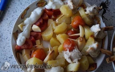 Mini saslik tzatziki salátával