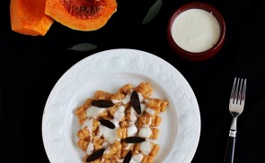 Sütőtökös gnocchi sajtmártással és zsályával