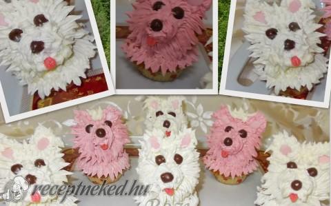 Meggyes muffin vajkrém diszítéssel