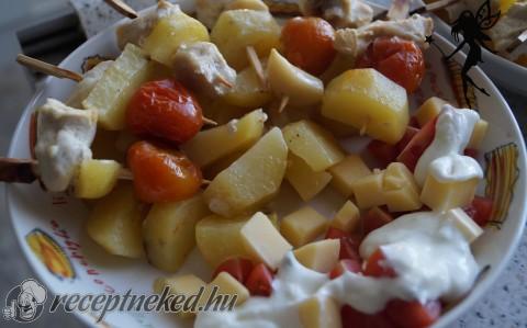 Mini saslik tzatziki salátával