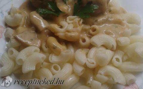 Küldte: Roni