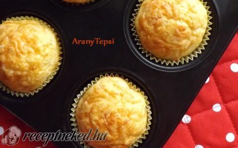 Egyszerű sajtos muffin