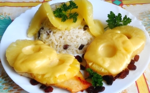 Vajban sült ananászos csirkemell