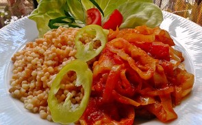 Lecsós karajszelet tarhonyával