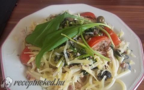 Medvehagymás-baconös makaróni parmezánnal