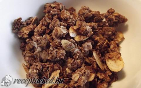 Csokoládés granola