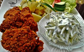 Fokhagymás, chilis tejben pácolt rántott csirkemáj
