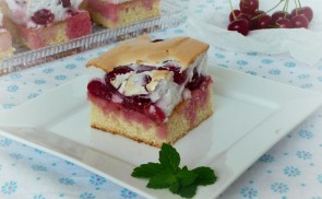 Habos-meggyes szelet