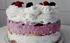 Málnás-szedres torta