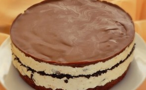 Mazsolás-narancsos Túró Rudi torta