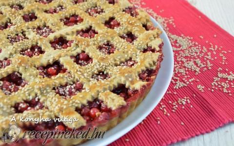 Szezámmagos-ribizlis rácsos pite