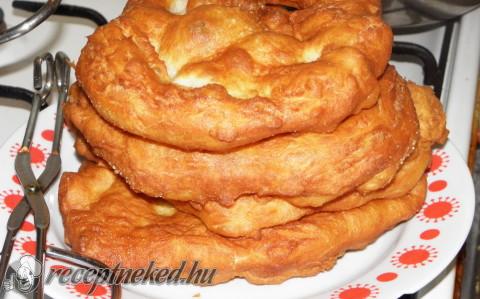 Hetes lángos