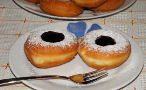 Joghurtos szalagos fánk