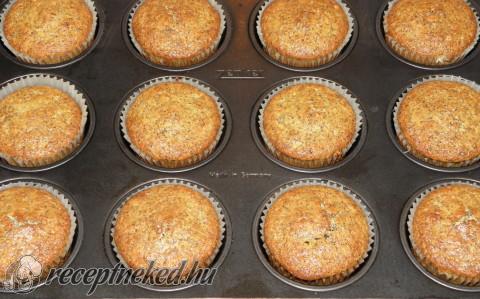 Mákos-narancsos muffin